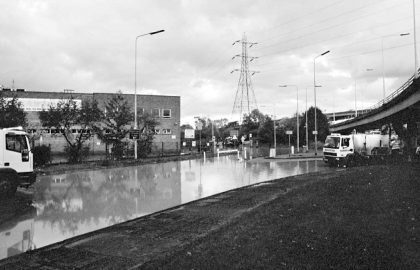 wwps-chigwell-road-floods-20001031-03