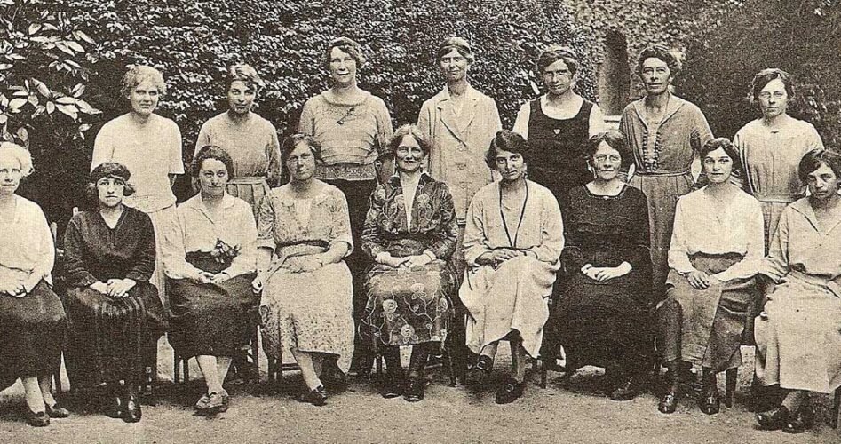 Miss-Gordon-and-the-First-Staff-R