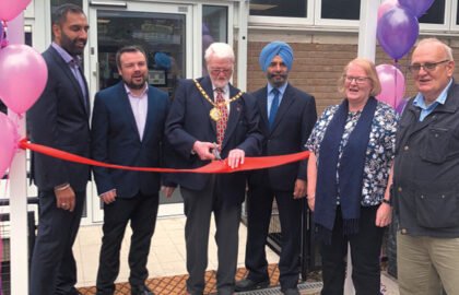 The library was opened by the Mayor of Redbridge, Councillor Roy Emmett
