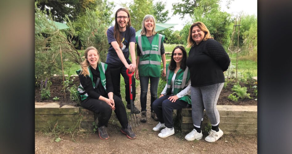 Planting-Day-at-James-Leal-Cafe---Woodford-Greeners