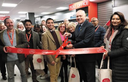 South-Woodford-ribbon-cutting